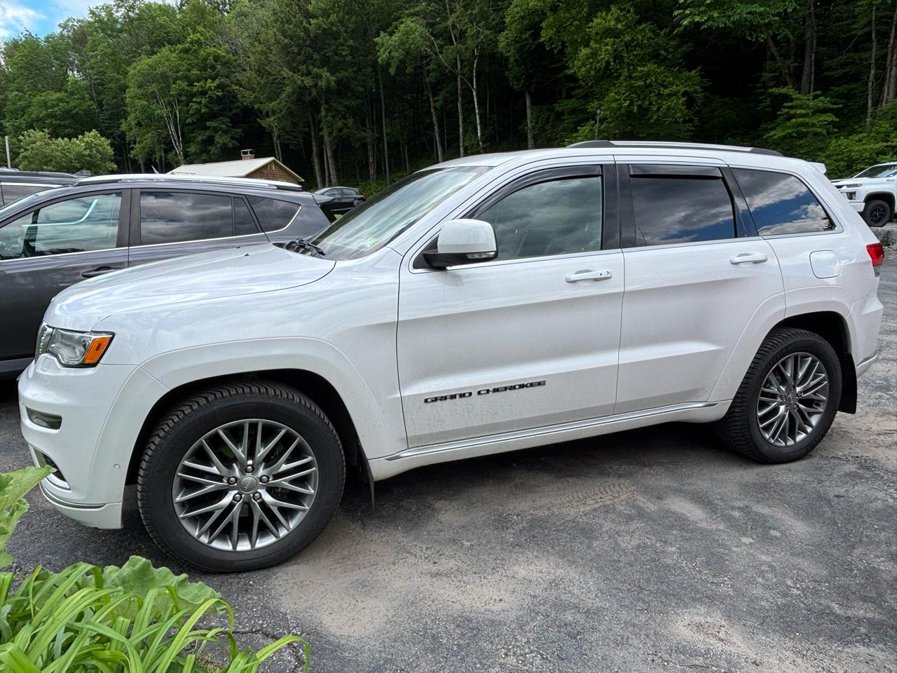 jeep grand cherokee 2017 1C4RJFJG6HC900947 image